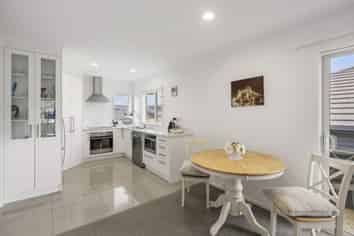 49 Bridgewater Way, Pyes Pa