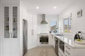 49 Bridgewater Way, Pyes Pa