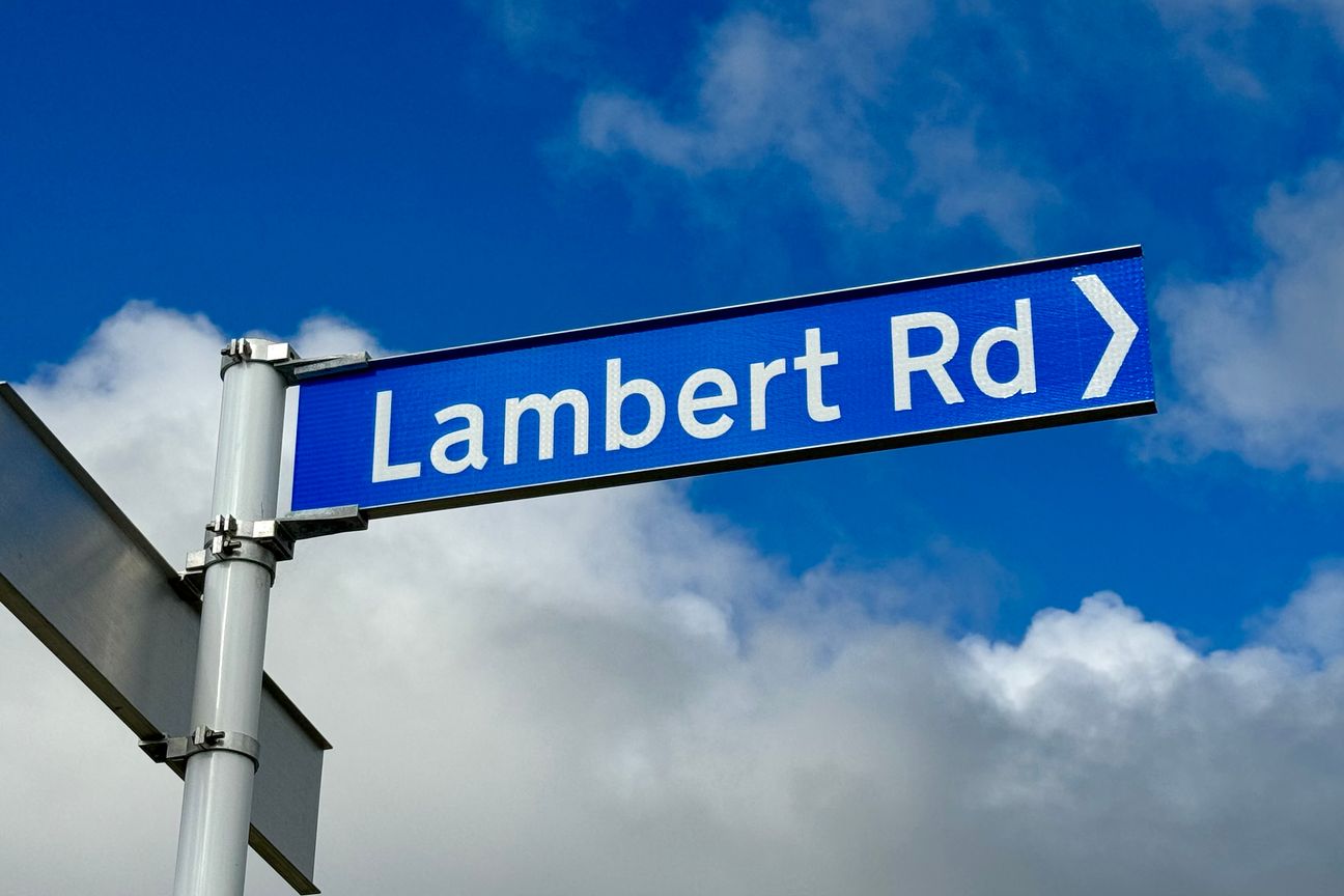 Brand New: Home & Income Opportunity on Lambert - Widok 4