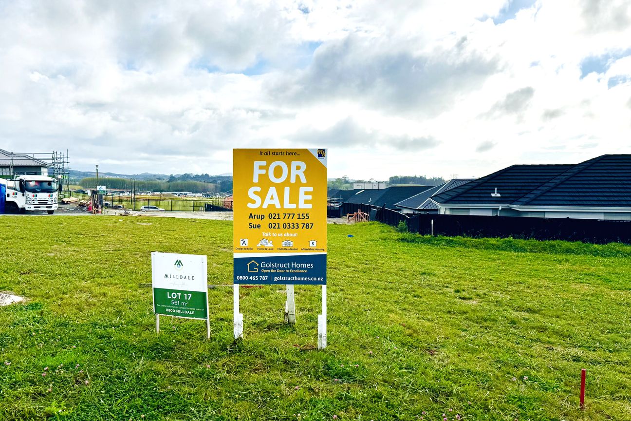 Brand New: Home & Income Opportunity on Lambert - Widok 3