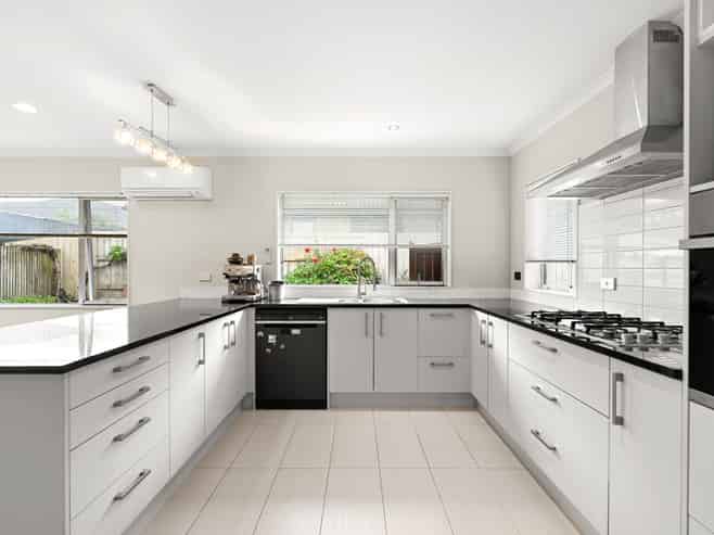 115 Barrington Drive, Huntington