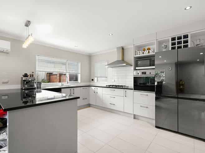 115 Barrington Drive, Huntington