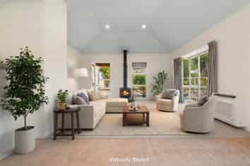 9 Captains Close, Waikawa