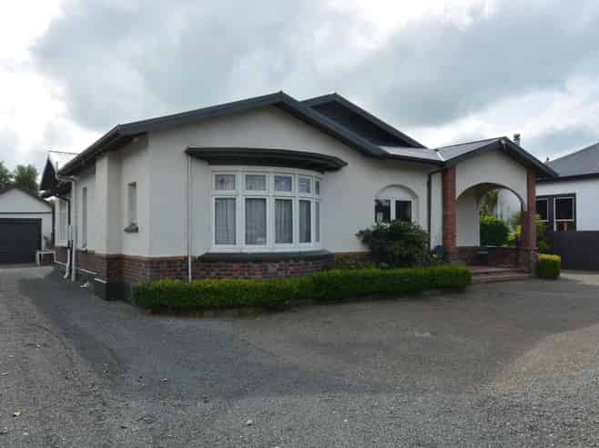 54 Earnslaw Street, Avenal