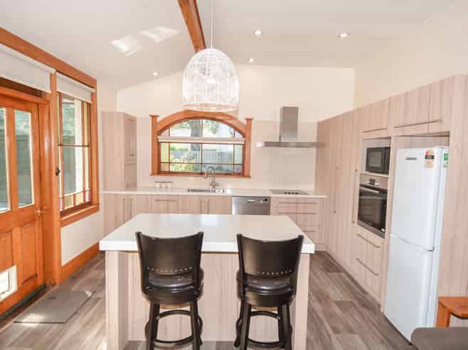 54 Earnslaw Street, Avenal