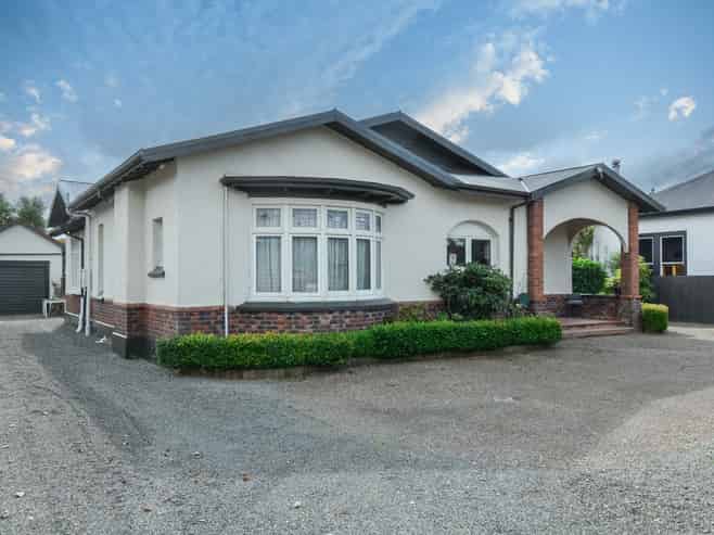 54 Earnslaw Street, Avenal