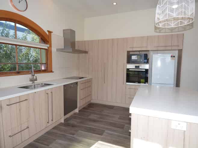 54 Earnslaw Street, Avenal