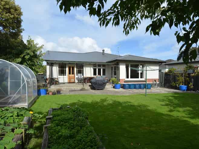 54 Earnslaw Street, Avenal