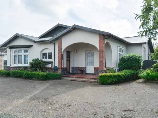 54 Earnslaw Street, Avenal