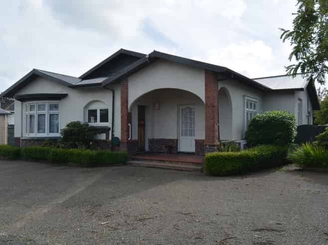 54 Earnslaw Street, Avenal