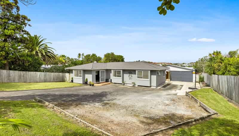 29 Amorino Drive, Red Beach