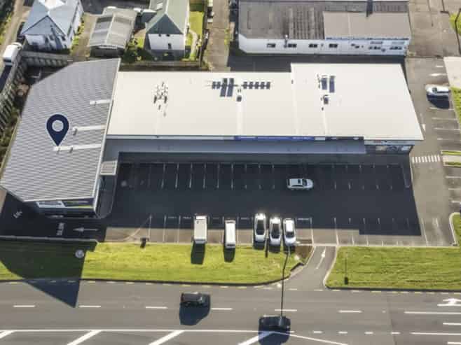 Exposure and accessibility on major arterial route