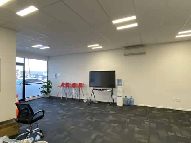 Exposure and accessibility on major arterial route