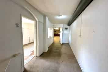 AFFORDABLE COMMUNITY / WORKSPACE
