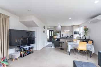 18A Franklyn Road, Tawa