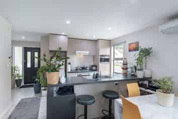 18A Franklyn Road, Tawa