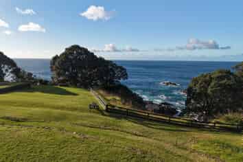  365 Lottin Point Road, East Cape