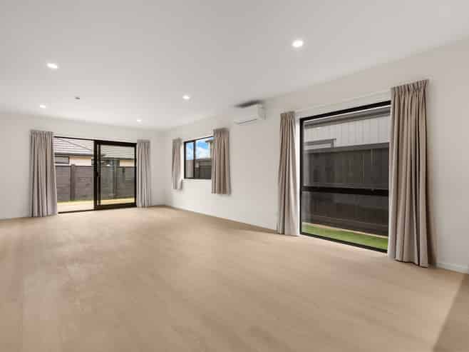 64 Overton Street, Rototuna