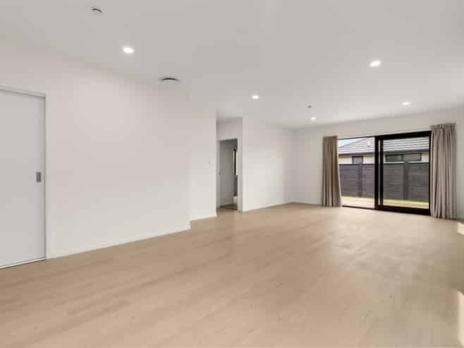 64 Overton Street, Rototuna