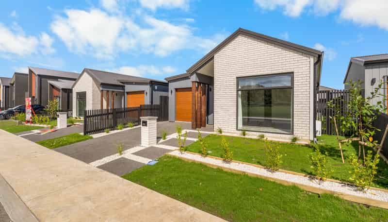 64 Overton Street, Rototuna