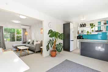 8/35 Ganges Road, Khandallah