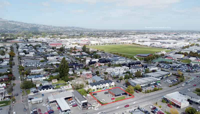 244 Ferry Road, Waltham