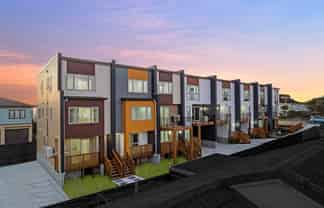 4/8 Reeves Avenue, Papatoetoe