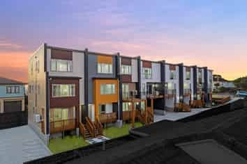 4/8 Reeves Avenue, Papatoetoe