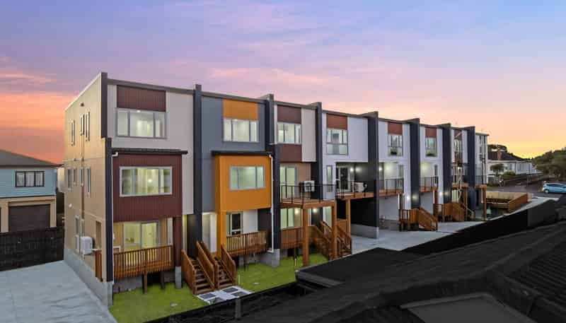 4/8 Reeves Avenue, Papatoetoe