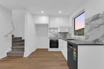 4/8 Reeves Avenue, Papatoetoe