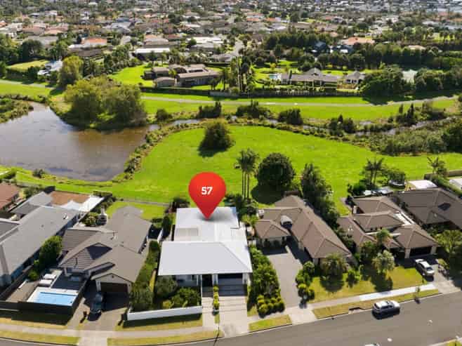 57 Oriental Parade, Papamoa