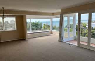 54 Beach Road, Castor Bay