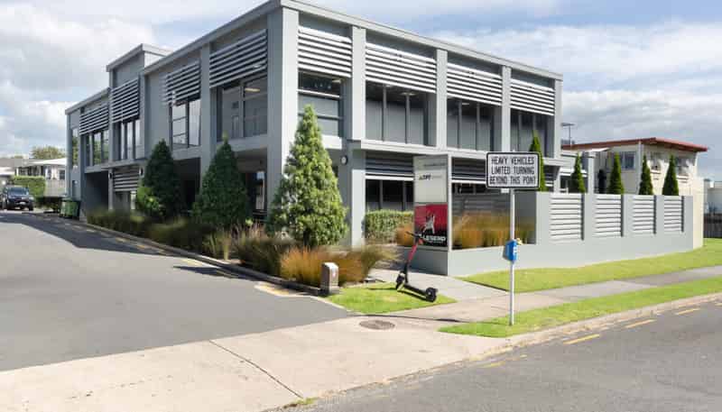 Level 1 Office 102 Hamilton Street, Tauranga