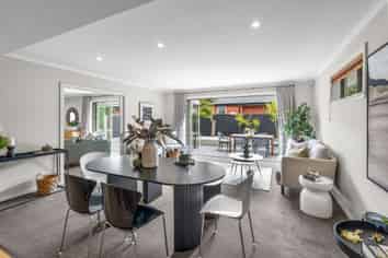 16 Brookfield Drive, Northwood