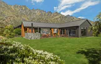 7 Fife Court, Jacks Point