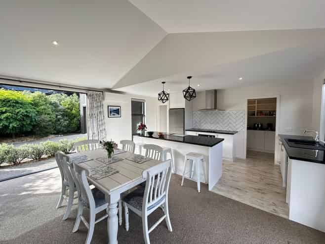 7 Fife Court, Jacks Point