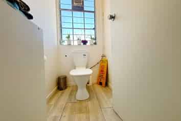 Flexible Epsom Office Options | 196 m2