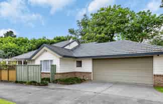 17D Bernard Street, Avenues