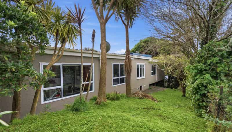 14 Kowhai Street, Tawa