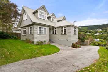 30 and 30A Ngatitoa Street, Tawa