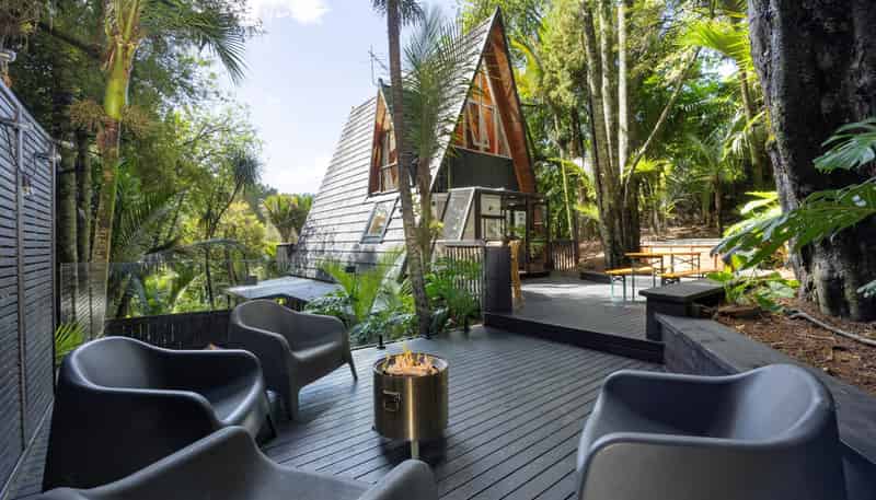 5 Paturoa Road, Titirangi