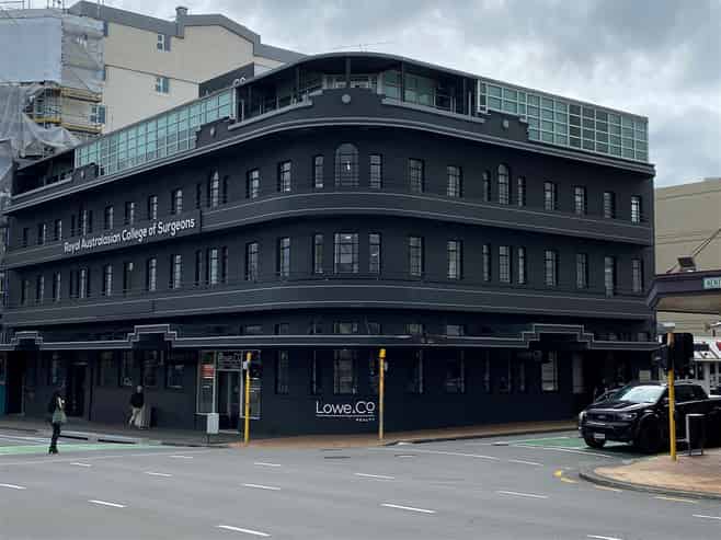 Partitioned Floor on Kent Terrace