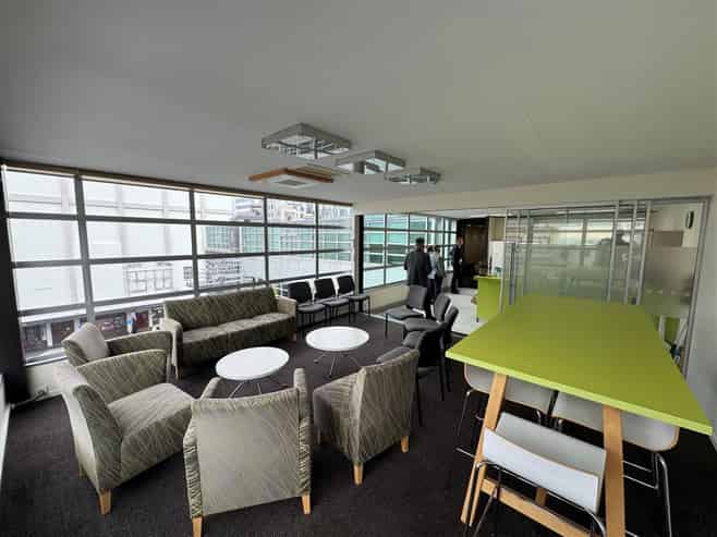 Partitioned Floor on Kent Terrace