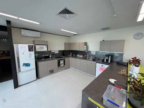 Partitioned Floor on Kent Terrace