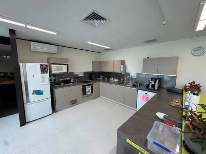 Partitioned Floor on Kent Terrace