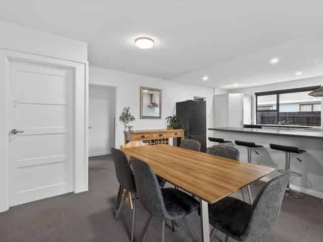 270 Breezes Road, Aranui