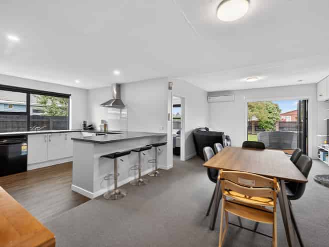 270 Breezes Road, Aranui