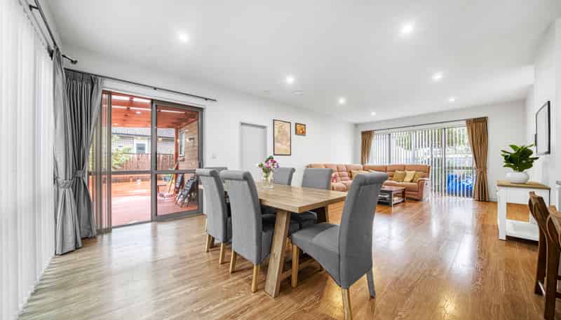 8 Moville Drive, Flat Bush