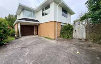 2/30 Princes Street, Northcote Point