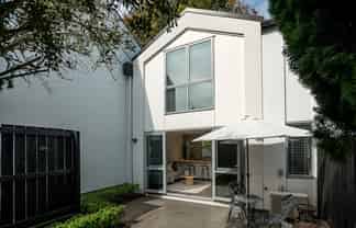 4/160 Rossall Street, Merivale